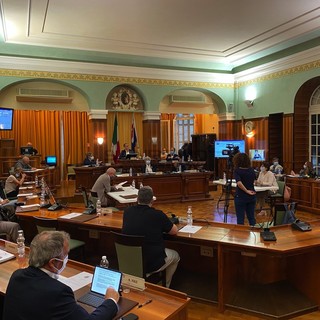 Sanremo: ‘sì’ del consiglio comunale all’aumento di capitale di Amaie Energia per l’acquisizione della ciclabile. Biancheri: “Dobbiamo essere fieri, diamo un futuro alla pista” Sanremo: ‘sì’ del consiglio comunale all’aumento di capitale di Amaie Energia per l’acquisizione della ciclabile. Biancheri: “Dobbiamo essere fieri, diamo un futuro alla pista”