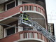 Sanremo: cadono alcuni cornicioni in via Fratti, intervento di Vigili del Fuoco e Carabinieri