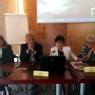 Imperia: "Cosa fai nella vita? Niente, sono casalinga", oggi un convegno sul lavoro 'non riconosciuto'