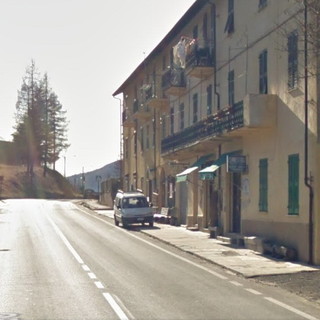 Al confine tra Liguria e Piemonte, chiusa la ss28 del colle di nava causa alberi caduti sulla carreggiata