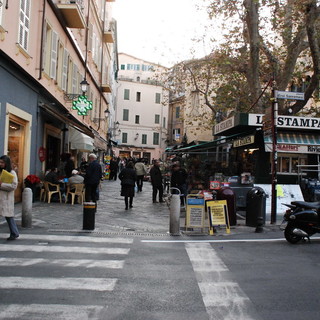 Sanremo: ultimatum del Sindaco Biancheri ai chioschi di piazza Eroi, decisione entro febbraio o sgombero