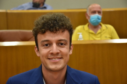 Ventimiglia: Giuseppe Palmero torna sulla pratica Coop, indice puntato su D'Eusebio e pensiero al futuro Ventimiglia: Giuseppe Palmero torna sulla pratica Coop, indice puntato su D'Eusebio e pensiero al futuro