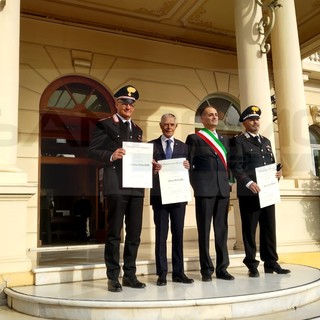 Imperia: consegnate questa mattina le onorificenze di 'Cavaliere' a tre esponenti delle forze dell'ordine (Foto)