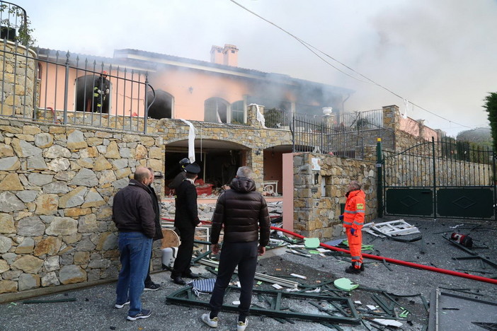 Sanremo: Gabriel Garko ha lasciato l'ospedale 'Borea' dopo essere stato medicato al Pronto Soccorso Sanremo: Gabriel Garko ha lasciato l'ospedale 'Borea' dopo essere stato medicato al Pronto Soccorso