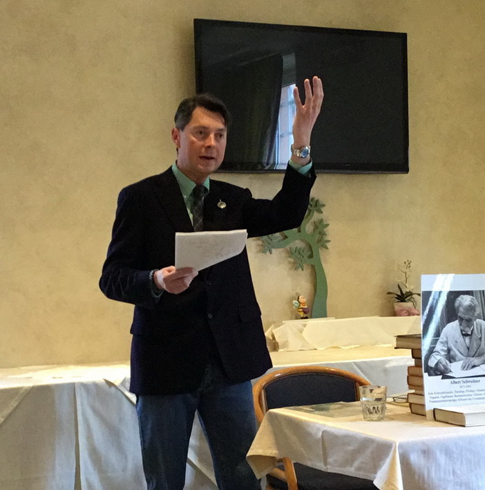 Grande successo di pubblico e di critica per la conferenza di ieri pomeriggio di Alberto Guglielmi Manzoni