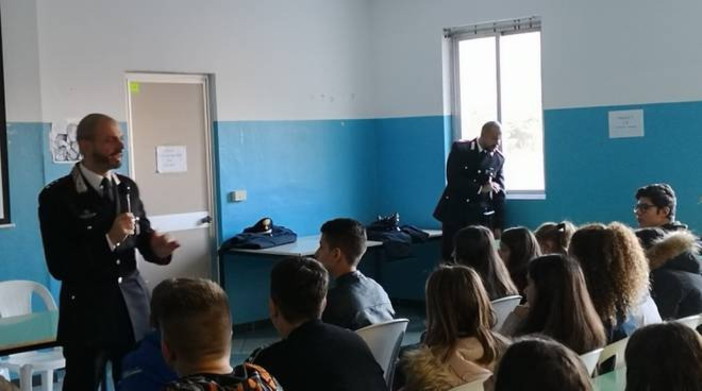 Ventimiglia: Istituto Comprensivo ‘Cavour’ e arma dei Carabinieri insieme per costruire la legalità