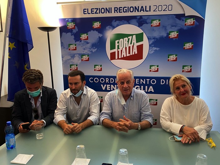 Le immagini della conferenza stampa Le immagini della conferenza stampa