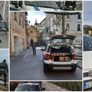 Sanremo: un barbecue e del cibo di fronte a Santa Tecla, intervento della Polizia Municipale (Foto) Sanremo: un barbecue e del cibo di fronte a Santa Tecla, intervento della Polizia Municipale (Foto)