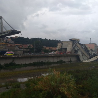 Il ponte "Morandi" un anno fa Il ponte "Morandi" un anno fa