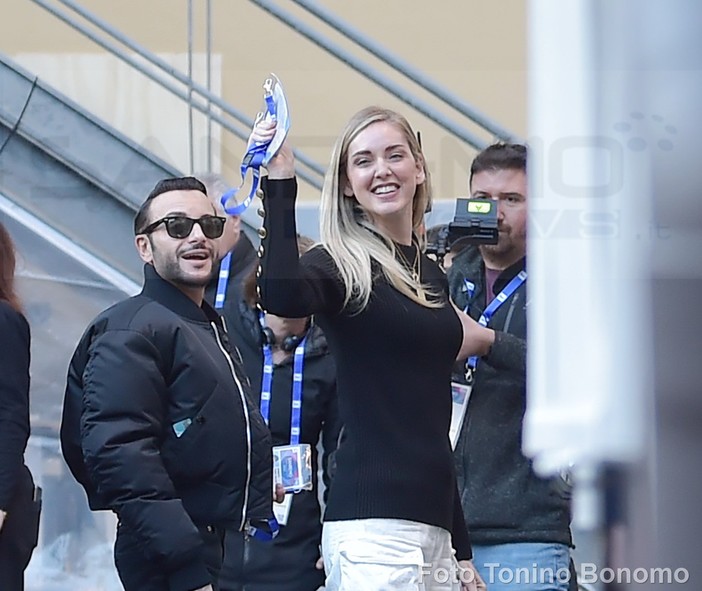 Festival: è iniziata l'avventura di Chiara Ferragni, delirio all'Ariston ed ecco il post dalla misteriosa villa affittata in collina (Foto)