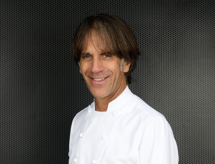Davide Oldani torna a Sanremo: tre cene d'autore all'Europa Palace tra alta cucina e vista sul mare Davide Oldani torna a Sanremo: tre cene d'autore all'Europa Palace tra alta cucina e vista sul mare