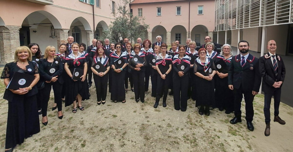 Ventimiglia, il Coro ANC protagonista al Teatro Arena di Cala del Forte: una serata tra lirica, pop ed emozioni Ventimiglia, il Coro ANC protagonista al Teatro Arena di Cala del Forte: una serata tra lirica, pop ed emozioni