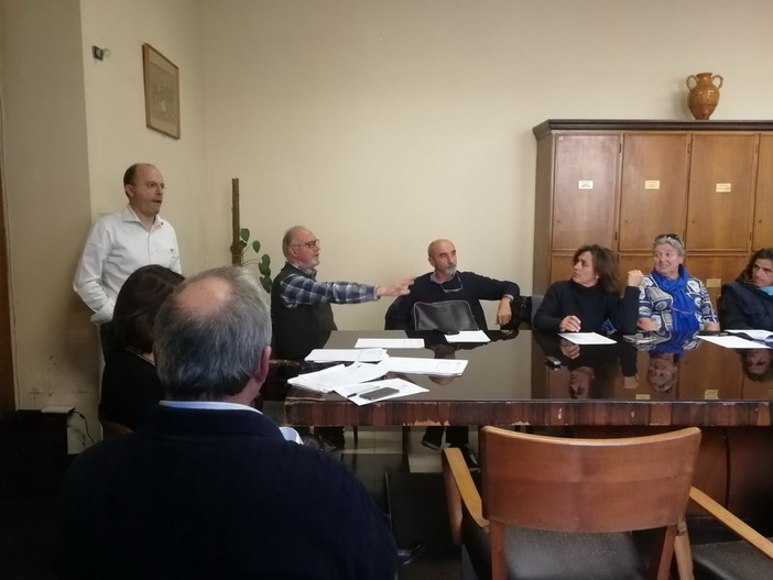 Imperia: il Sindaco conferma "Ritiro la pratica sul posticipo dell'ingresso in Rivieracqua", salta il consiglio di venerdì Imperia: il Sindaco conferma "Ritiro la pratica sul posticipo dell'ingresso in Rivieracqua", salta il consiglio di venerdì