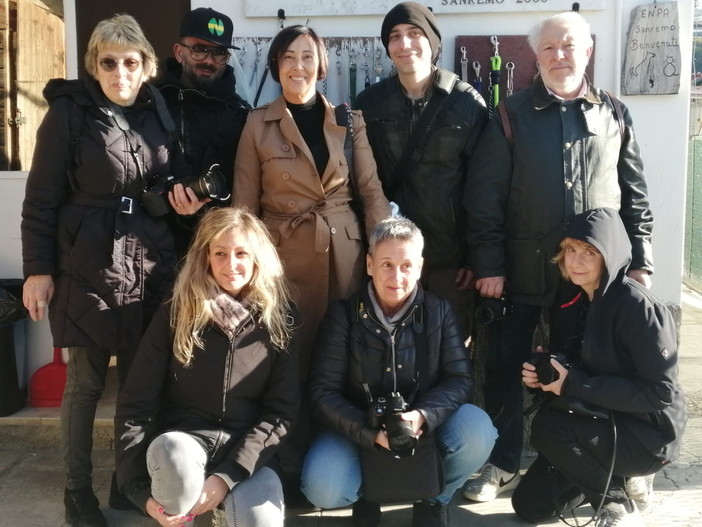 Sanremo: al bar 'Oltreoltreacqua' l'inaugurazione della mostra fotografica per i cani dell'Enpa Sanremo: al bar 'Oltreoltreacqua' l'inaugurazione della mostra fotografica per i cani dell'Enpa