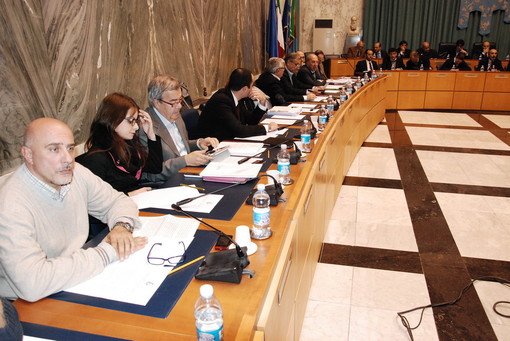 La minoranza nel consiglio comunale di ieri sera.