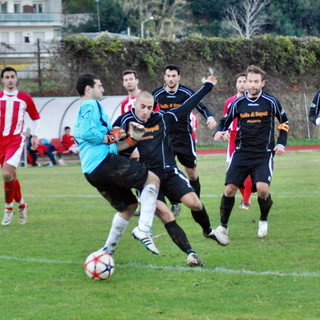 Calcio: Blue Orange Ospedaletti al campionato di Promozione ed alla Serie B di calcio a 5 Calcio: Blue Orange Ospedaletti al campionato di Promozione ed alla Serie B di calcio a 5