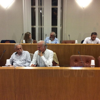 Ventimiglia: il Consiglio comunale straordinario si apre con la modifica di alcune deleghe agli assessori