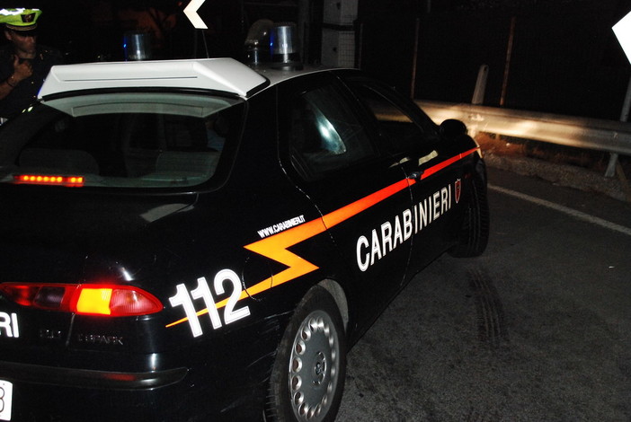Dolceacqua: Carabinieri arrestano un 'topo' d'appartamento che aveva appena rubato in una villetta