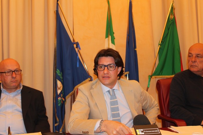 Imperia: il Sindaco Paolo Strescino ha confermato l'indiscrezione di oggi "No, non mi dimetto!" Imperia: il Sindaco Paolo Strescino ha confermato l'indiscrezione di oggi "No, non mi dimetto!"
