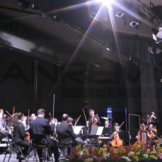 Bordighera: grande successo per l'Orchestra Sinfonica nel 'Concerto di Capodanno (Foto e Video) Bordighera: grande successo per l'Orchestra Sinfonica nel 'Concerto di Capodanno (Foto e Video)