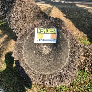 Il cartello abusivo in corso Salvo d'Acquisto