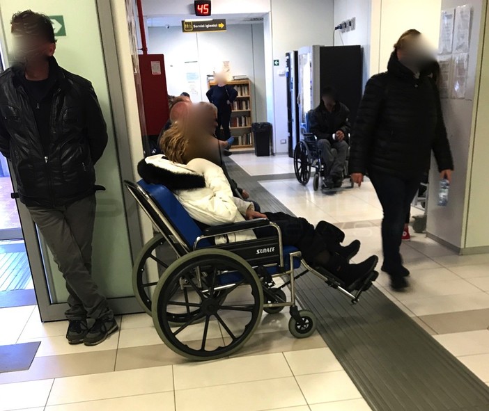 Lunghe attese nei Pronto Soccorso della provincia: alle 19 la situazione non accenna a migliorare, ancora molti i pazienti in attesa da ore (I DATI) Lunghe attese nei Pronto Soccorso della provincia: alle 19 la situazione non accenna a migliorare, ancora molti i pazienti in attesa da ore (I DATI)