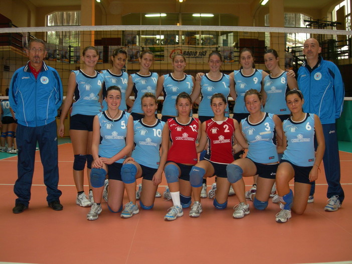 La formazione under 18 di pallavolo femminile 'Casinò Sanremo' al vertice della classifica La formazione under 18 di pallavolo femminile 'Casinò Sanremo' al vertice della classifica