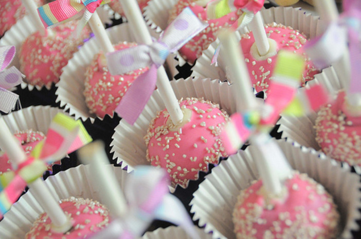 Imperia: grande appuntamento per i patiti del Cake Design con i maestri della Ghiaccia Reale Imperia: grande appuntamento per i patiti del Cake Design con i maestri della Ghiaccia Reale