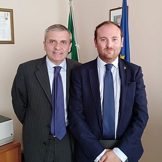Il saluto del Deputato Flavio Di Muro al Questore Capocasa ed il benvenuto a Pietro Milone Il saluto del Deputato Flavio Di Muro al Questore Capocasa ed il benvenuto a Pietro Milone