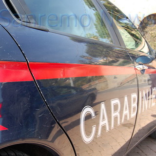 Bordighera: carabinieri coinvolti in un incidente stradale durante un inseguimento, due militari e una donna ferita