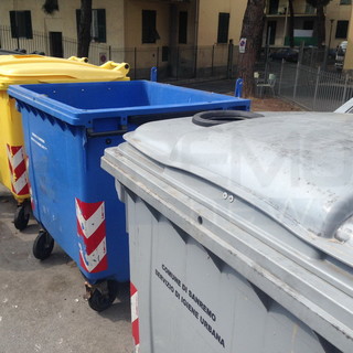 Sanremo: raccolta differenziata e cassonetti dei rifiuti, intervento del nostro lettore Roberto Barbaruolo