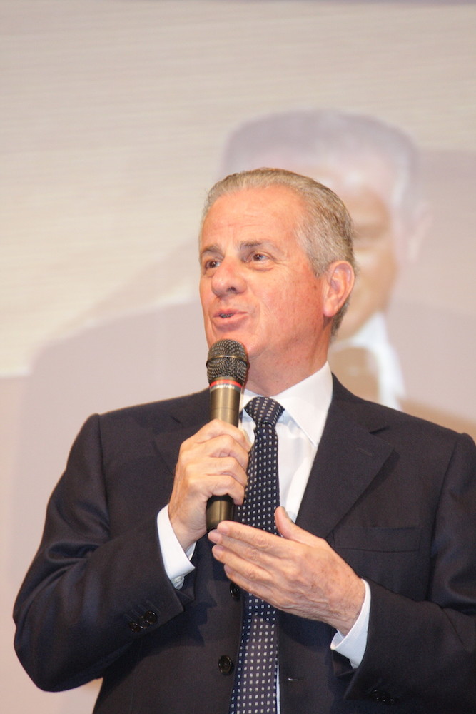 Intervengono gli avvocati di Claudio Scajola: "La Procura avanza la richiesta senza interrogarlo!" Intervengono gli avvocati di Claudio Scajola: "La Procura avanza la richiesta senza interrogarlo!"