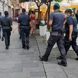 Estate nel Ponente, scattano i controlli rafforzati: più pattuglie e verifiche nei luoghi della movida
