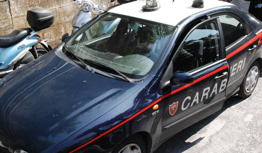 San Lorenzo al Mare: cassiera rapinata dell'incasso da due ladri in scooter, indagini dei Carabinieri San Lorenzo al Mare: cassiera rapinata dell'incasso da due ladri in scooter, indagini dei Carabinieri