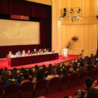 Sanremo: al Teatro del Casinò si parla di ‘cyberbullismo’ nel ricordo di Carolina Picchio (Foto e Video) Sanremo: al Teatro del Casinò si parla di ‘cyberbullismo’ nel ricordo di Carolina Picchio (Foto e Video)