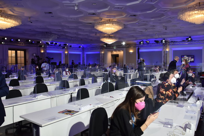 Festival di Sanremo 2022: in sala stampa la Sistel ha fornito 900 gigabyte scambiati dai giornalisti, anche questo un successo Festival di Sanremo 2022: in sala stampa la Sistel ha fornito 900 gigabyte scambiati dai giornalisti, anche questo un successo