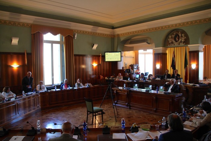 Sanremo: parte della base del partito non è d'accordo con l'azzeramento di Giunta, il PD matuziano rischia la spaccatura Sanremo: parte della base del partito non è d'accordo con l'azzeramento di Giunta, il PD matuziano rischia la spaccatura