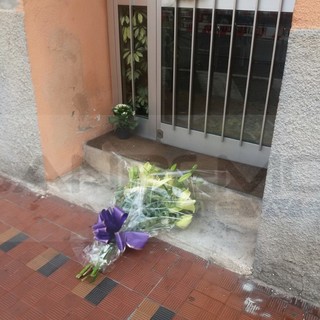 Attentati di ieri sera a Parigi: la Prefettura ha fatto intensificare i controlli attorno agli obiettivi sensibili francesi