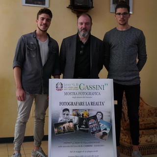 Sanremo: questa mattina a Villa Magnolie l'incontro tra Carlo Lucarelli e gli studenti del 'Cassini' (Foto)