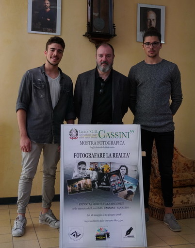 Sanremo: questa mattina a Villa Magnolie l'incontro tra Carlo Lucarelli e gli studenti del 'Cassini' (Foto)