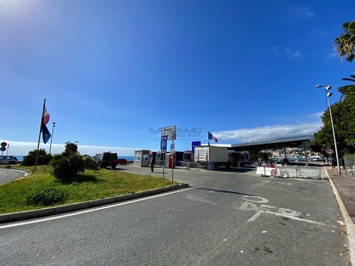 Dalla Costa Azzurra: decisione ieri pomeriggio, la Francia riaprirà le frontiere non prima del 15 giugno