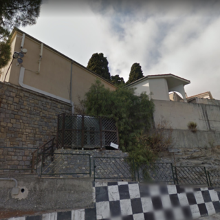 In affidamento tre aree per tombe di famiglia al Cimitero di Ospedaletti, il Comune potrebbe incassare oltre 30 mila euro