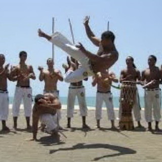 Sanremo: lotta, danza, sport e arte, al Casinò appuntamento con la capoeira per l’Ottobre di Pace Sanremo: lotta, danza, sport e arte, al Casinò appuntamento con la capoeira per l’Ottobre di Pace