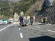 Non c'è pace per la A10 Genova-Ventimiglia: camion ribaltato tra Varazze e Arenzano e traffico in tilt