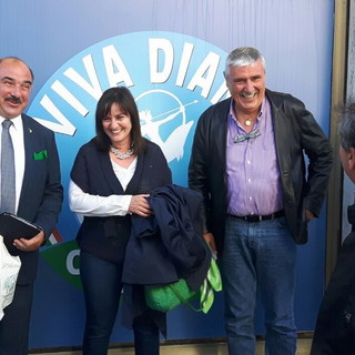 Elezioni Amministrative 2016: folto pubblico per l'On. Sonia Viale a Diano per la rielezione di Giacomo Chiappori Elezioni Amministrative 2016: folto pubblico per l'On. Sonia Viale a Diano per la rielezione di Giacomo Chiappori