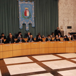 Imperia: pochi minuti per la Conferenza dei capigruppo senza la minoranza, convocato il Consiglio per il 27 alle 10 del mattino Imperia: pochi minuti per la Conferenza dei capigruppo senza la minoranza, convocato il Consiglio per il 27 alle 10 del mattino