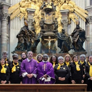 Il coro ‘conClaudia’ di Imperia accompagna la Celebrazione Liturgica in Vaticano (Foto)