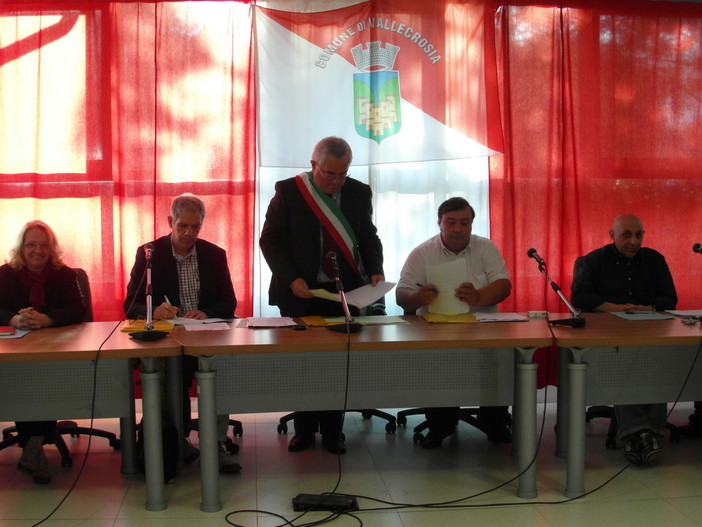 Primo consiglio comunale a Vallecrosia: via all’era Giordano “Intercettata la voglia di cambiamento” Primo consiglio comunale a Vallecrosia: via all’era Giordano “Intercettata la voglia di cambiamento”