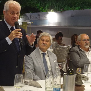 Imperia: serata conviviale del Panathlon Club e del Circolo Scacchistico dopo il 'Festival' appena terminato Imperia: serata conviviale del Panathlon Club e del Circolo Scacchistico dopo il 'Festival' appena terminato