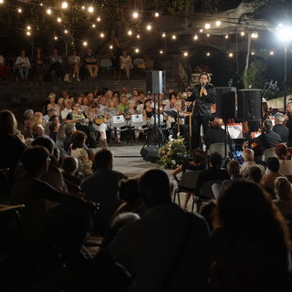 Sanremo: grande successo e 'sold out' ieri sera alla Villa Ormond per il concerto della Sinfonica (Foto) Sanremo: grande successo e 'sold out' ieri sera alla Villa Ormond per il concerto della Sinfonica (Foto)